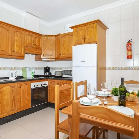 Playa Honda Sleeps 4 Wifi * Playa Honda (Lanzarote)